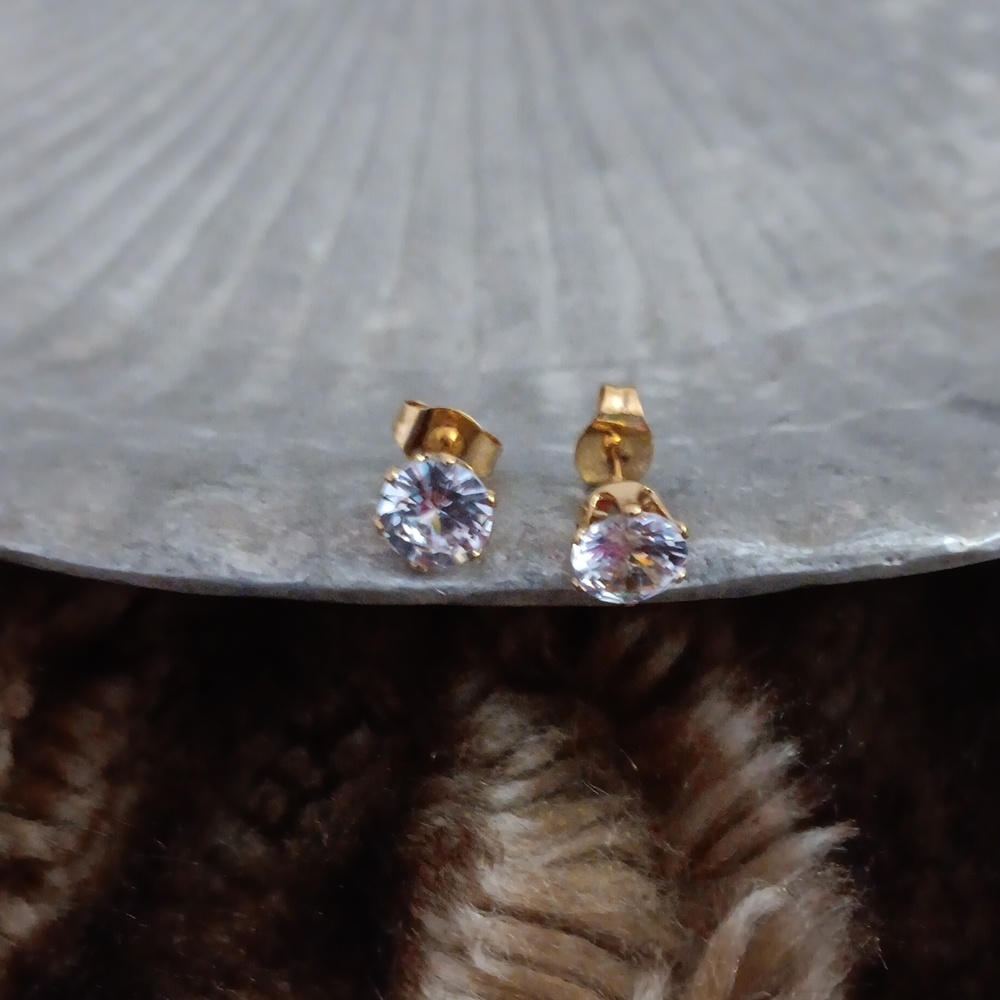 Zirconia 💎 Diamond Earring